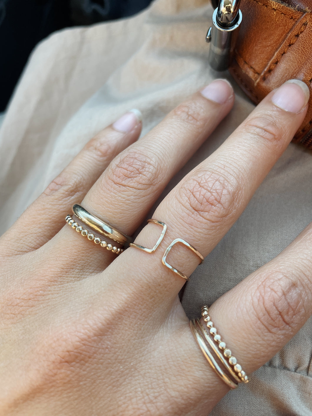 Rectangle ring band
