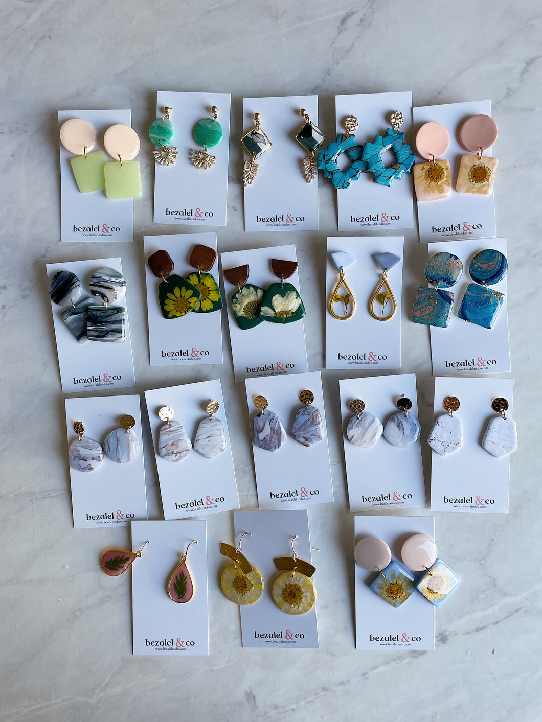 Story Sale Assorted Resin